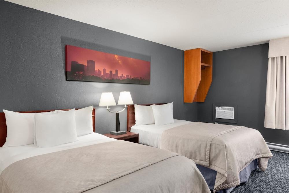 Travelodge By Wyndham Edmonton West Buitenkant foto