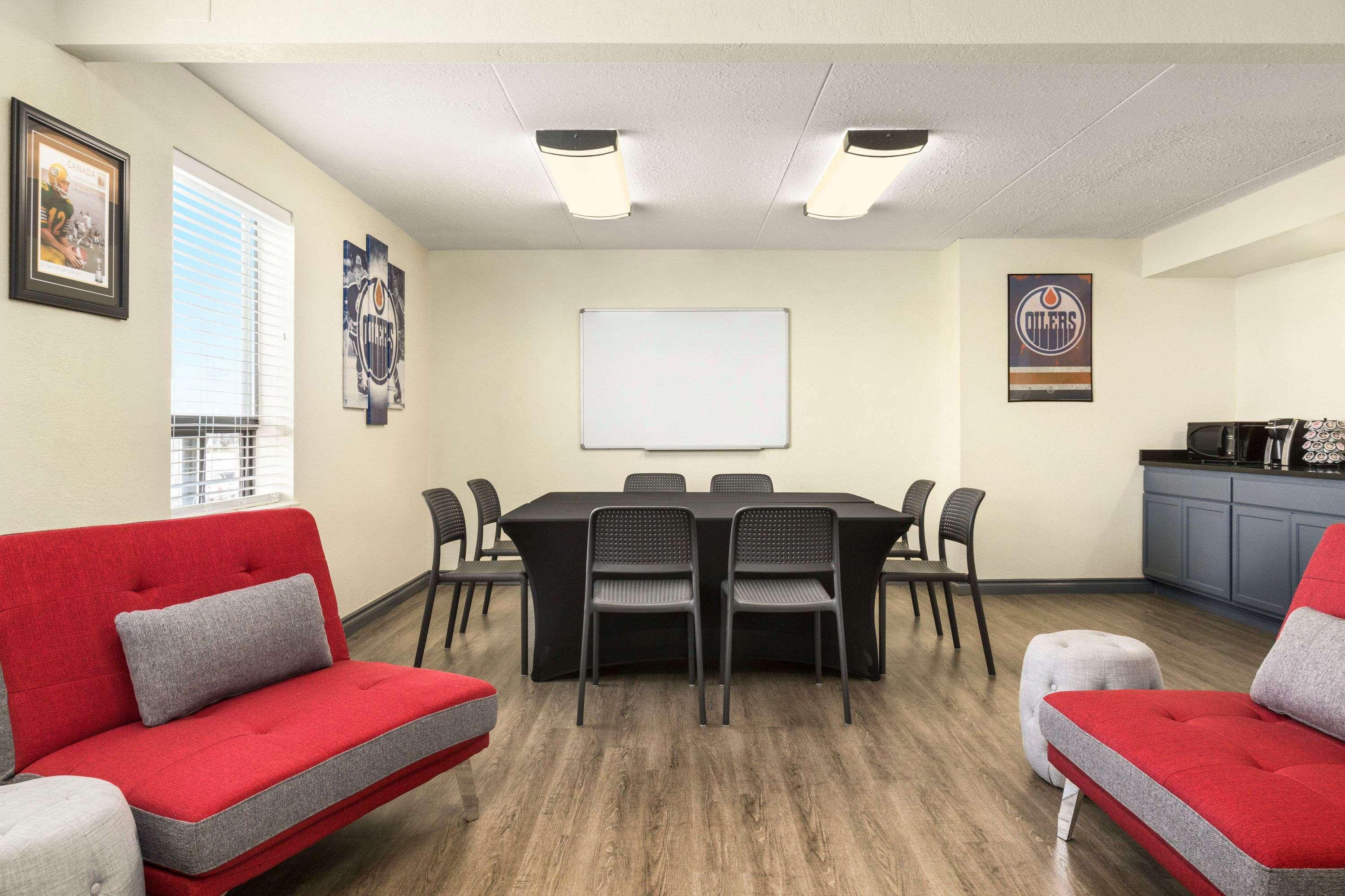 Travelodge By Wyndham Edmonton West Buitenkant foto