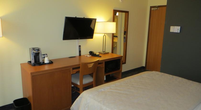 Travelodge By Wyndham Edmonton West Buitenkant foto